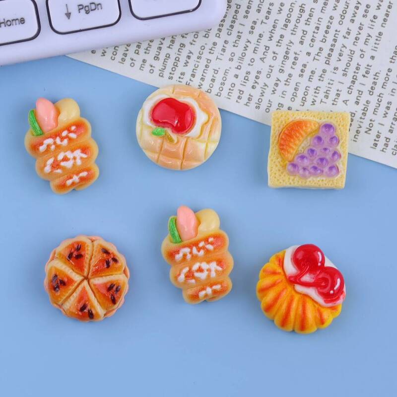 Cream Strawberry Cake Food Toy Cartoon DIY Cream Glue Resin Small Accessories Hole Shoe Buckle Jewelry Material Package