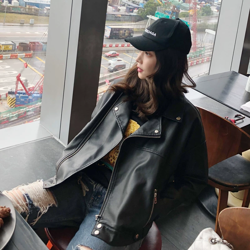 Весенние и осенние кожаные куртки для женщин весна и осень 2025, новые короткие корейские стильные тонкие свободные мотоциклетные повседневные кожаные куртки в стиле bf