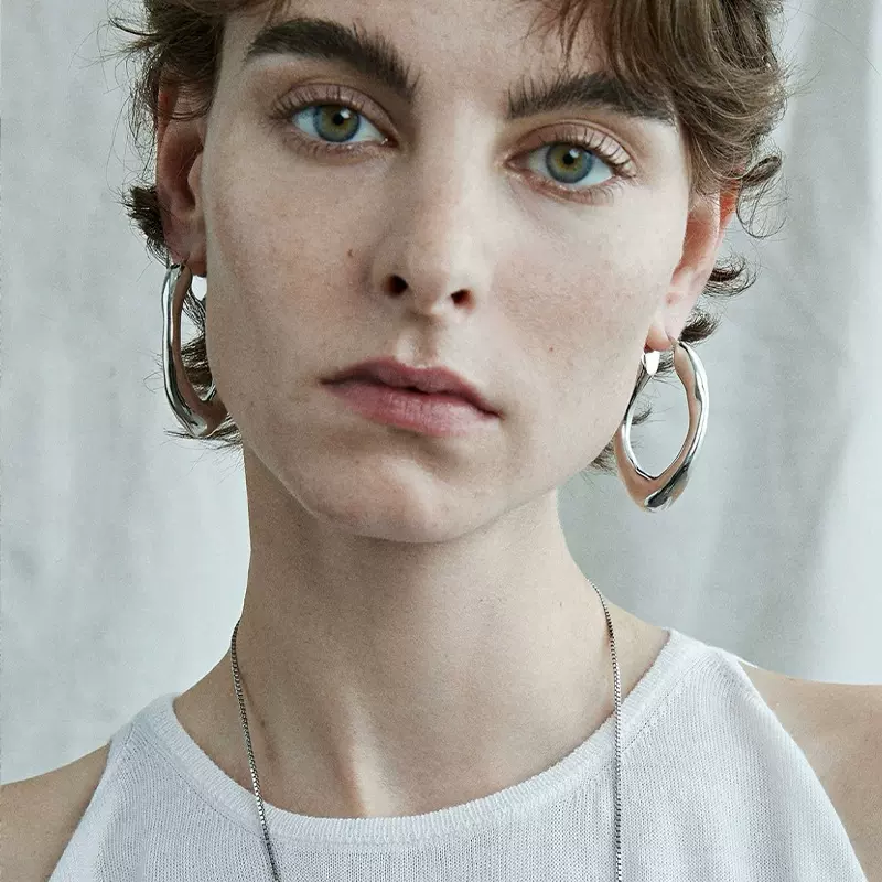 Hab**ude Ripple Ear**gs同款简约波纹形空心耳环冷淡INS小众耳钉