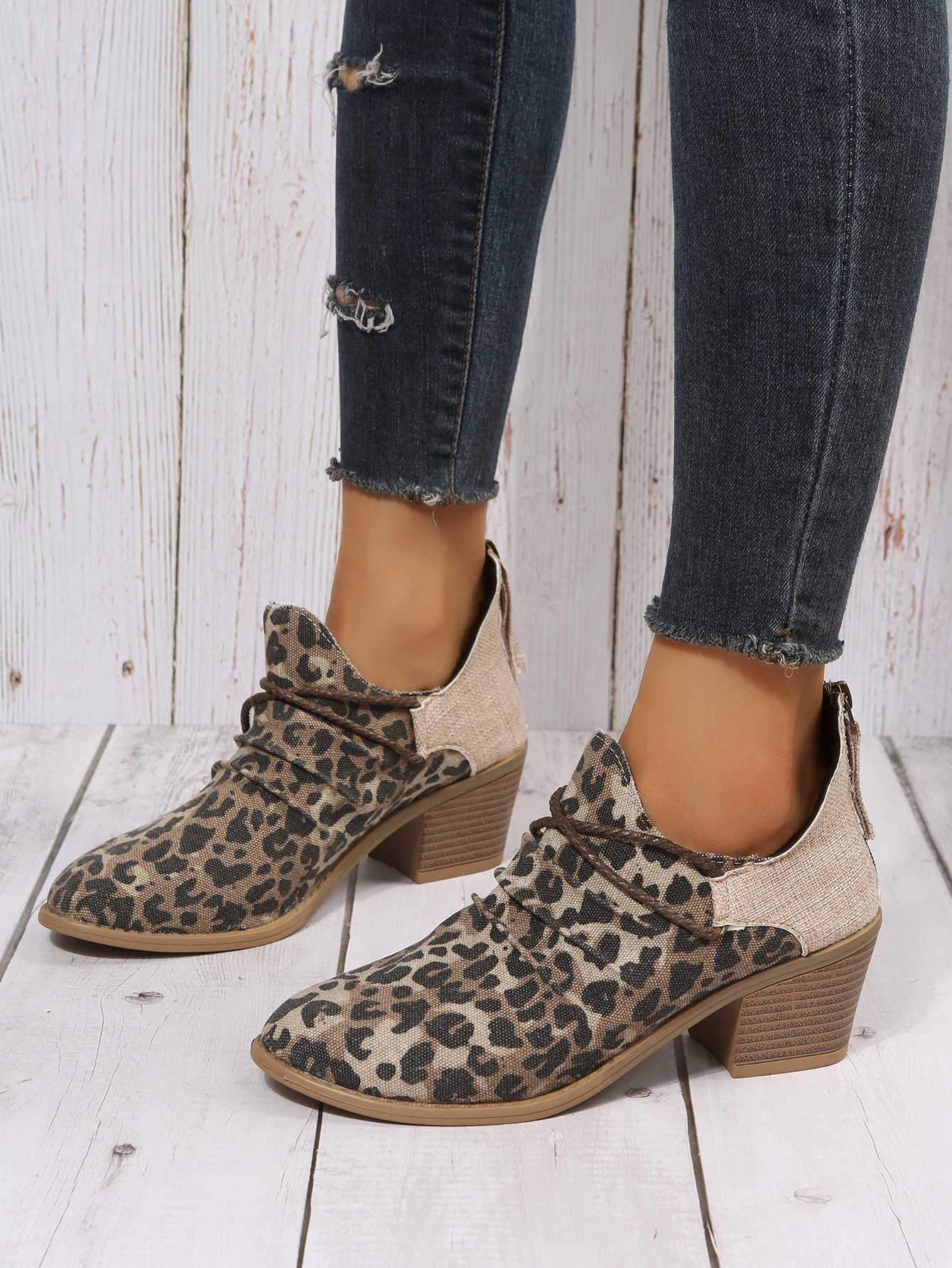 Women's oversized pointed square heel fashion short boots_voghion.com