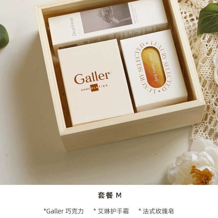 お土産のギフトボックスの小さい木の箱の結婚式の高級なアイデアは花嫁の連れ合いにお返しします。|undefined