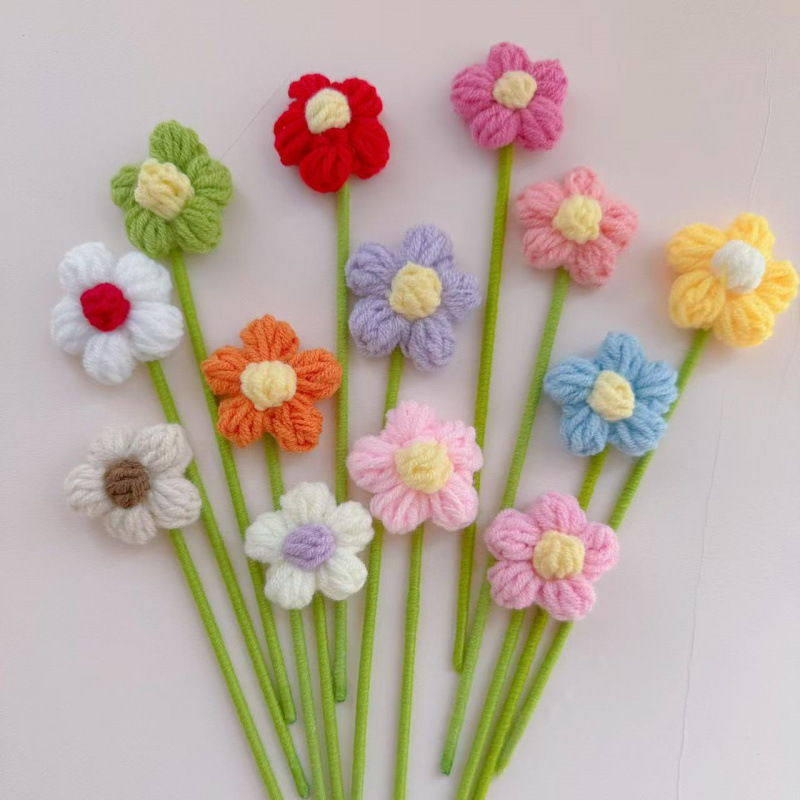 Cross-Border Handmade Finished Wool Crochet 4cm Puff Single Artificial Flower Photo Living Room Small Ornaments Team Building DIY