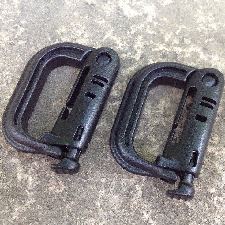 Portable Outdoor Carabiner, Tactical Buckle, Push-Type Switch, Sturdy and Durable, Available in Multiple Colors, D-Shaped Quick-Release Buckle