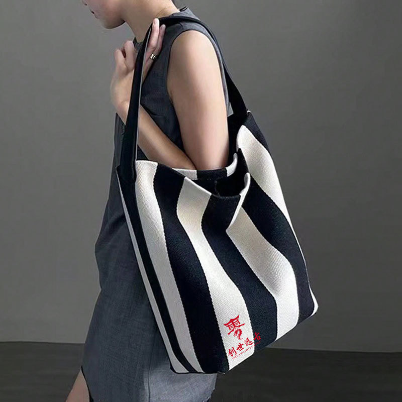 大学生帆布包包女2025新款大容量休闲百搭上班通勤托特单肩包手提
