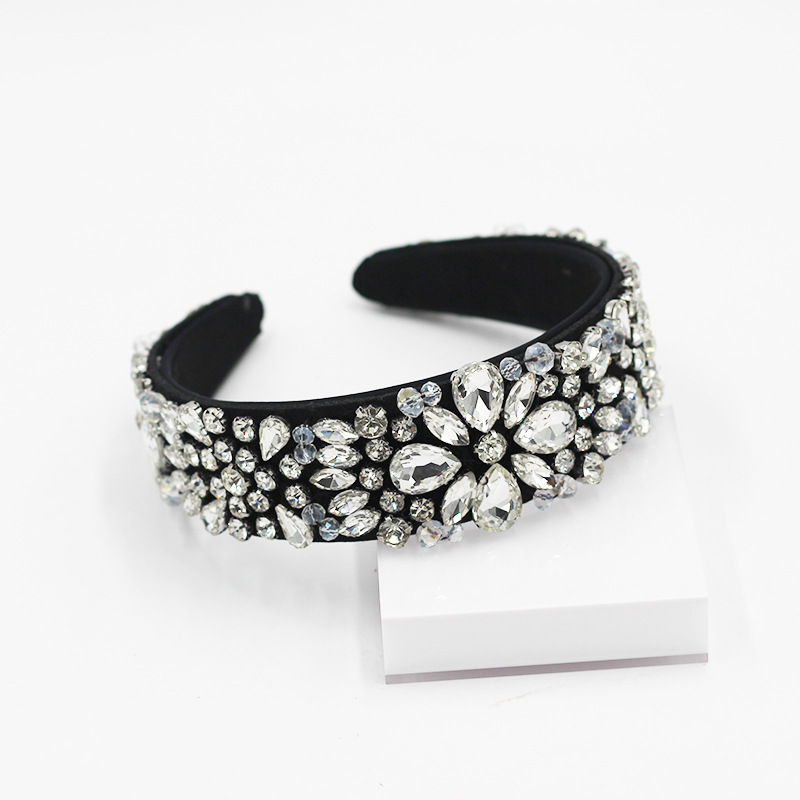 Diadema De Ala Ancha Con Tachuelas De Diamantes Barrocos De Moda display picture 5