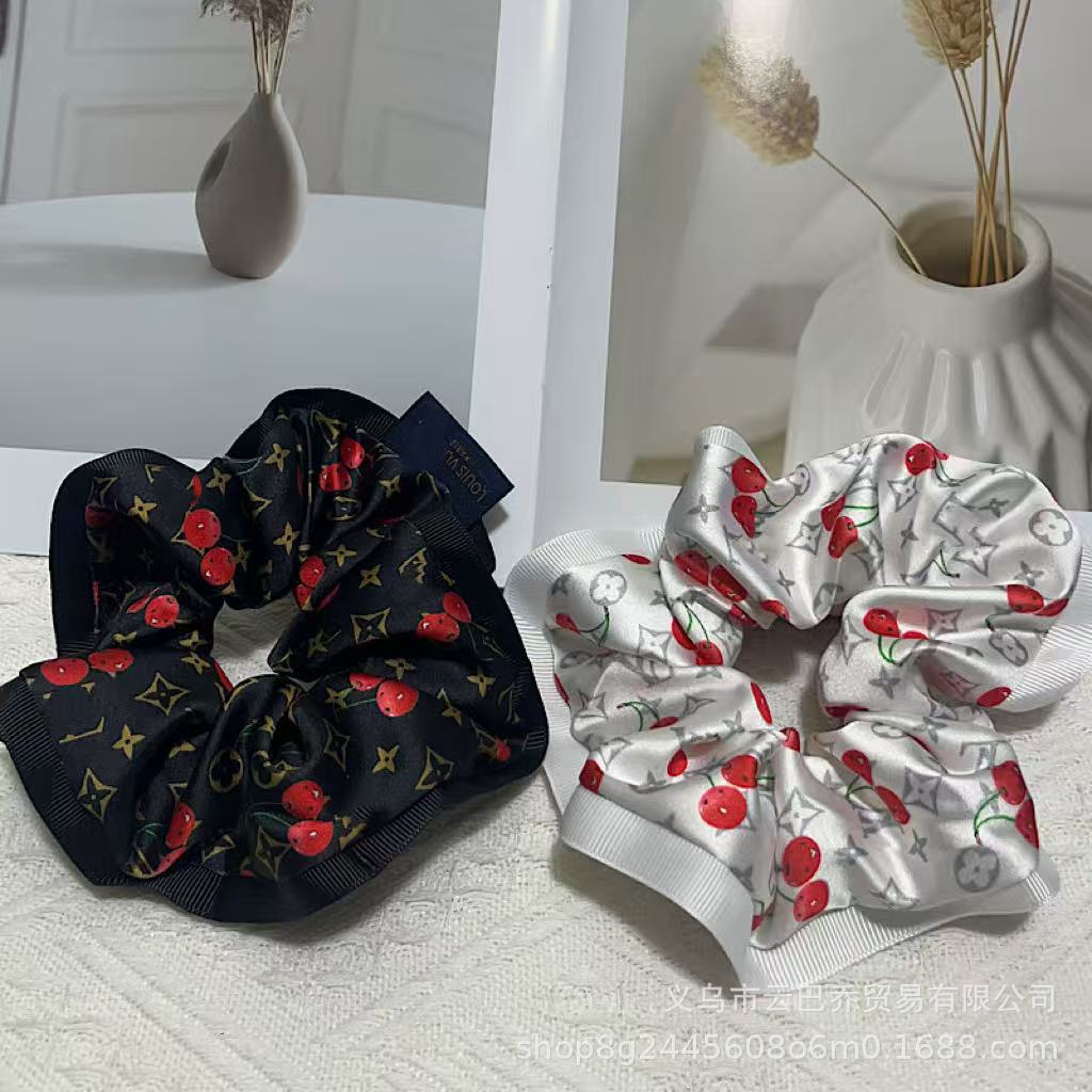 Classic Cherry-Patterned Sweet Hair Tie, Fresh and Fashionable, Versatile High-Elastic Scrunchie Hair Accessory