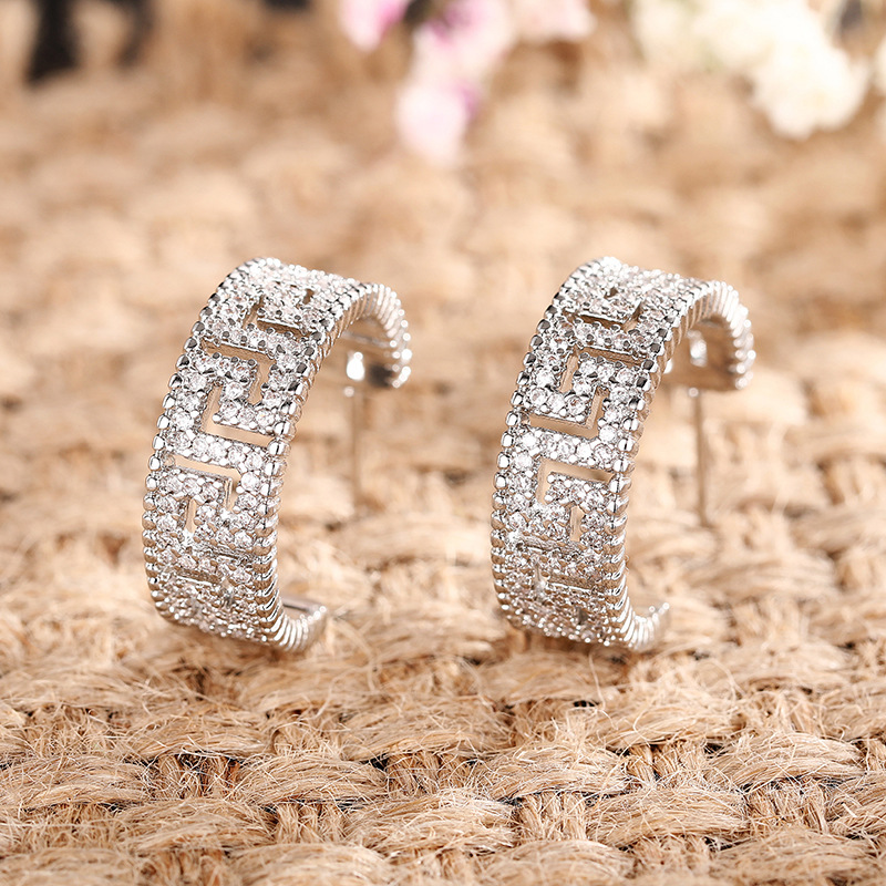 C-shaped Hoop Earrings With Intricate Patterns And Full Diamond_voghion.com