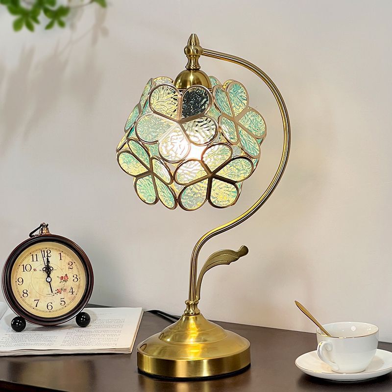 Tiffany Petal Table Lamp Romantic European Creative Copper Lamp Led Lamp Wedding Everlasting Lamp Bedroom Decoration Bedside Lamp