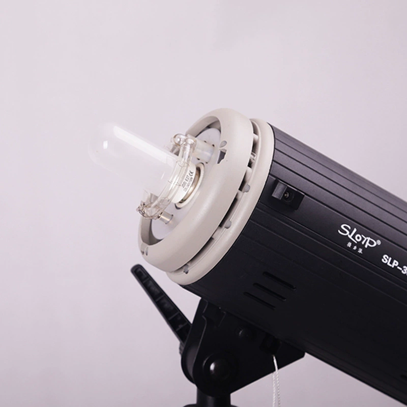 Halogen bulb, flashing ceiling lamp for photo sessions, 100W