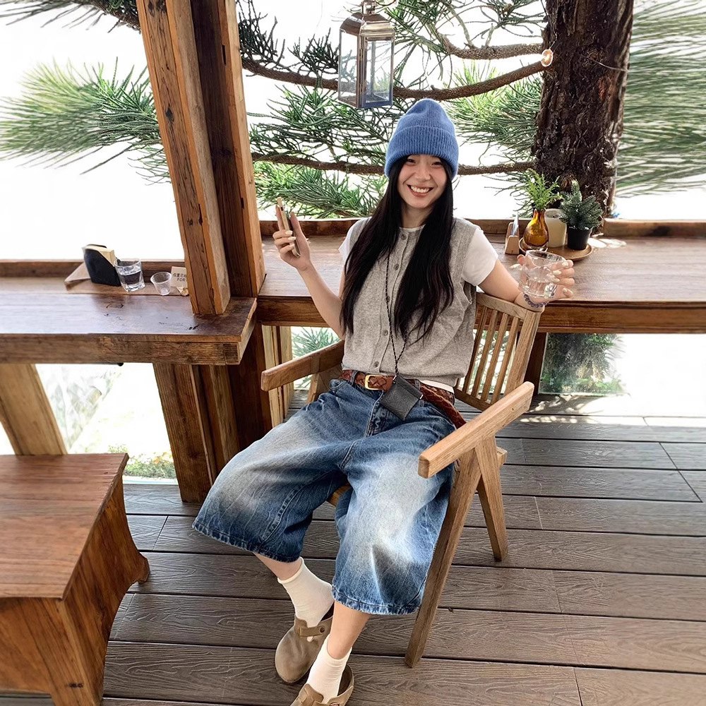 American Retro White 7-Point Denim Shorts for Women Summer 2025 New High-Waisted Three-Quarter Pants Straight Wide-Leg Pants