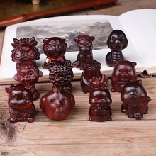 紫檀木雕十二生肖手把件可爱桌面摆件文玩直播旅游景区工艺品批发