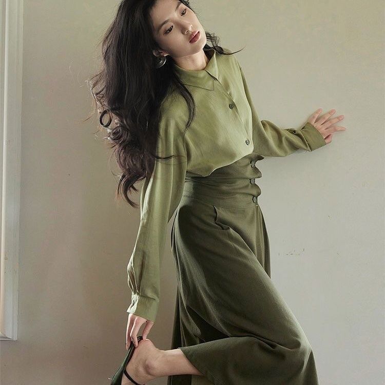 法式绿色不对称领复古套装女2025秋季新款高级感衬衫半身裙潮|undefined