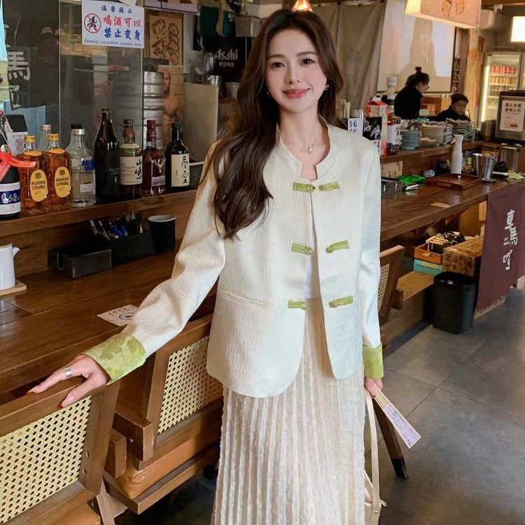 白色新中式国风盘扣外套女2025春季新款小个子气质休闲百搭短上衣