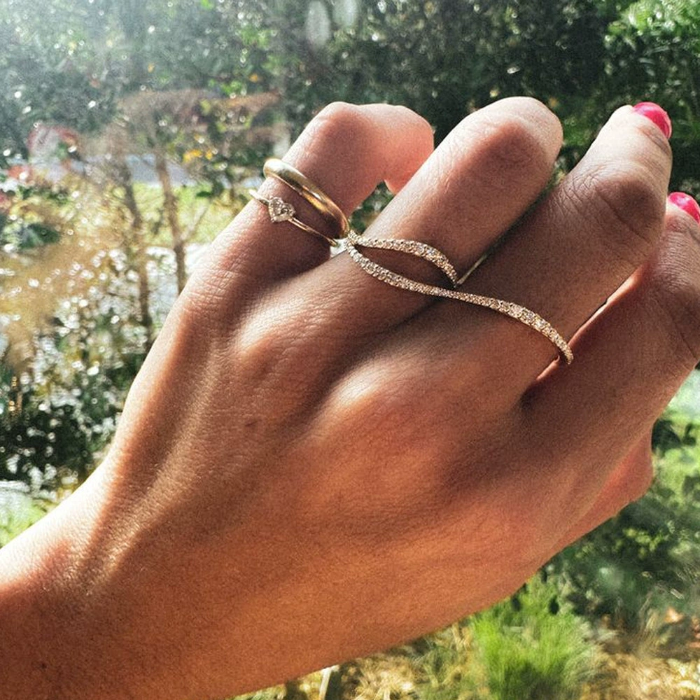 AliExpress продает простой изогнутый волновое кольцо женская мода