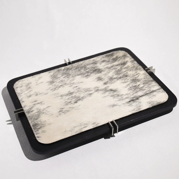 Horse white gray rectangular length 40 width 30 height 6cm