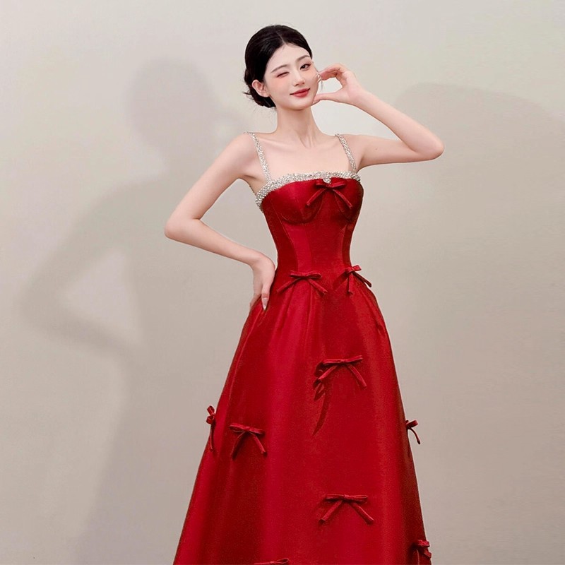 French-Style Toast Dress for the Bride, Burgundy Off-Shoulder Engagement Dress, High-End Light Luxury Niche Homecoming Party Casual Wear