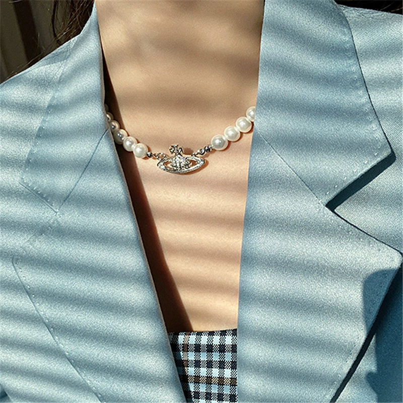 Подвеска‑колье (Ce Kun jewelry) «Saturn» с жемчугом и инкрустацией из кристаллов, золотистая/серебристая, 18,8 см