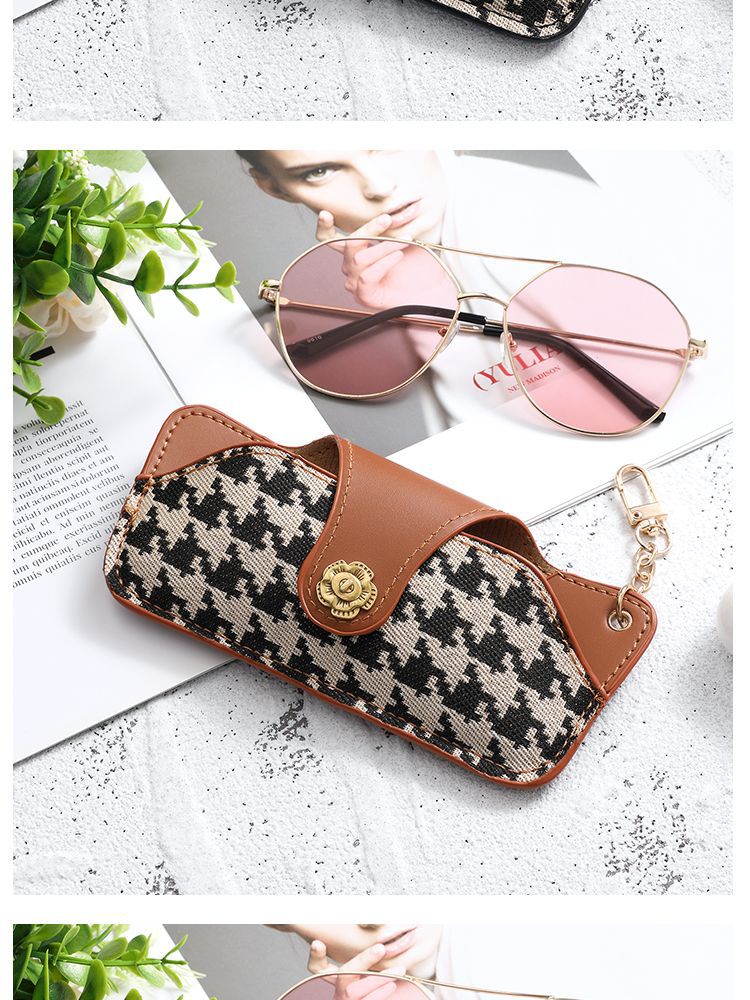 Classical Color Block Pu Leather Unisex Glasses Pouch display picture 2