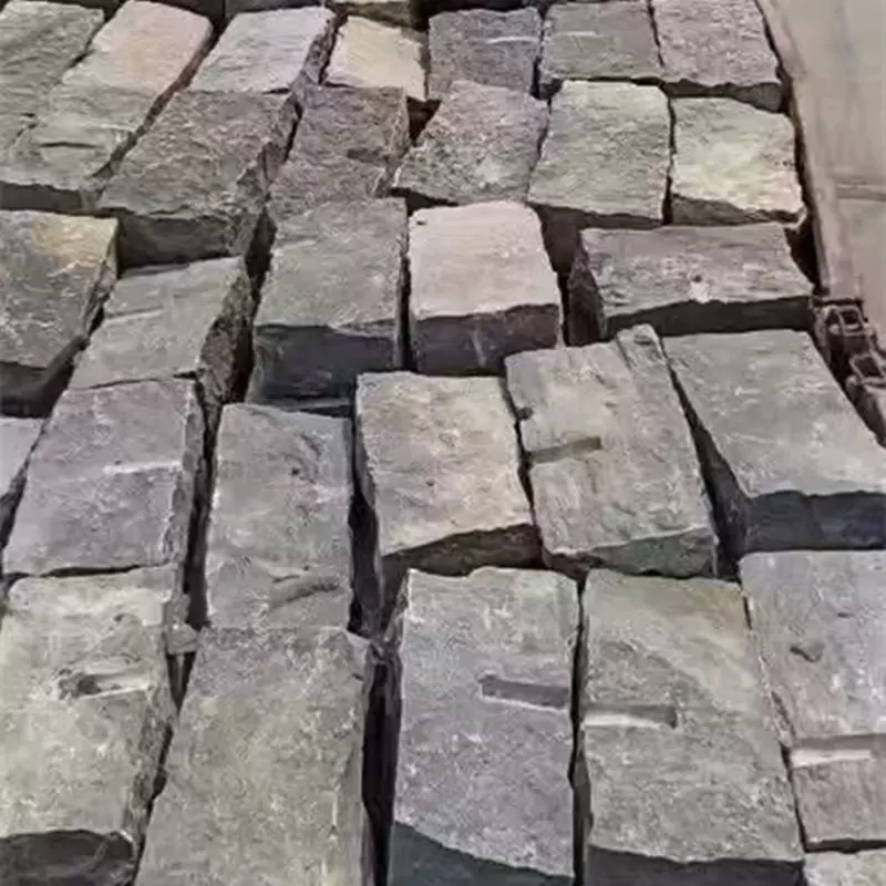 青色花岗岩园林景观堆砌石块挡土墙块石 景区围墙石路沿石