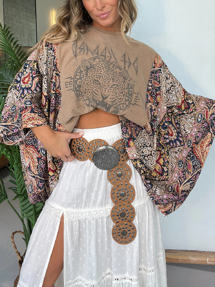 218g Weight Long Sleeve Sleeve Length Pullovers Placket Type Polyester Fabric Type Long Top Length T-shirt Tops Type Daily Occasion Round Neck Neckline Loose Fit Type Animal, Vocabulary Words/Name, Flower, Mushroom, Skull Pattern Summer Season Women's Gender Casual Style Wholesale Women's Polyester Casual Animal Vocabulary Words/Name Flower Long Sleeve T-Shirts 1