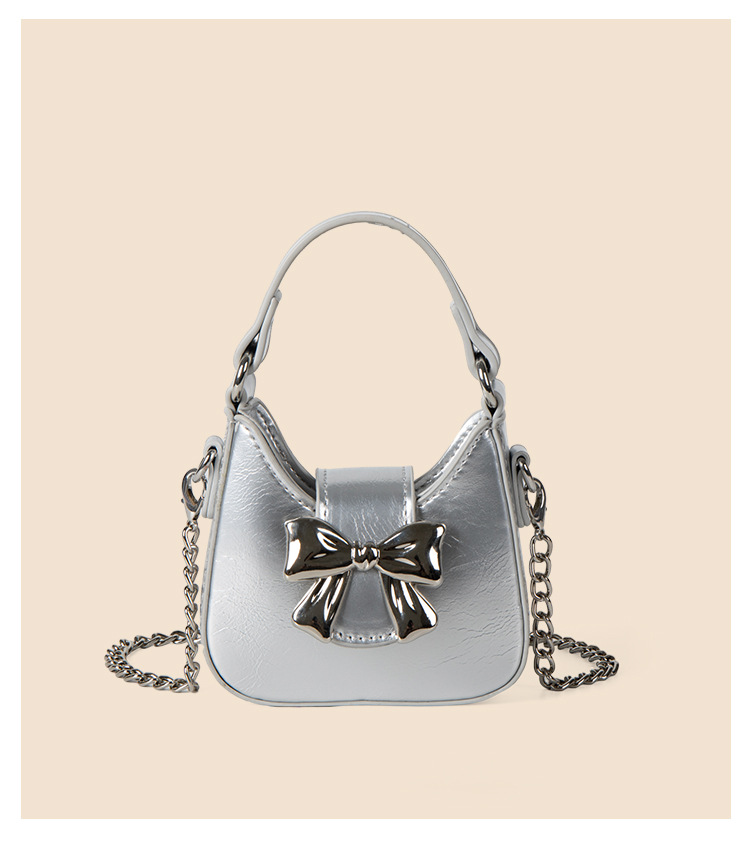 Sac à bandoulière d'été polyvalent, sac à chaîne noir, style moto à la mode Bow, style doux et épicé, sens haut de gamme pour femmes, niche_voghion.com