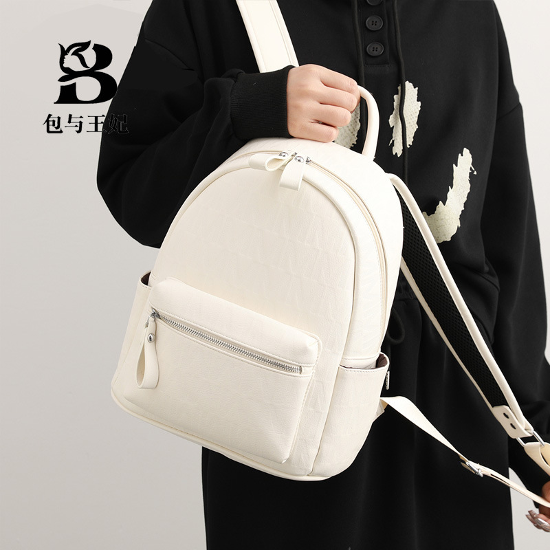 High-End Crocodile Pattern Women's Backpack, New Fashion and Versatile College Student Bag, Niche Commuter Travel Backpack