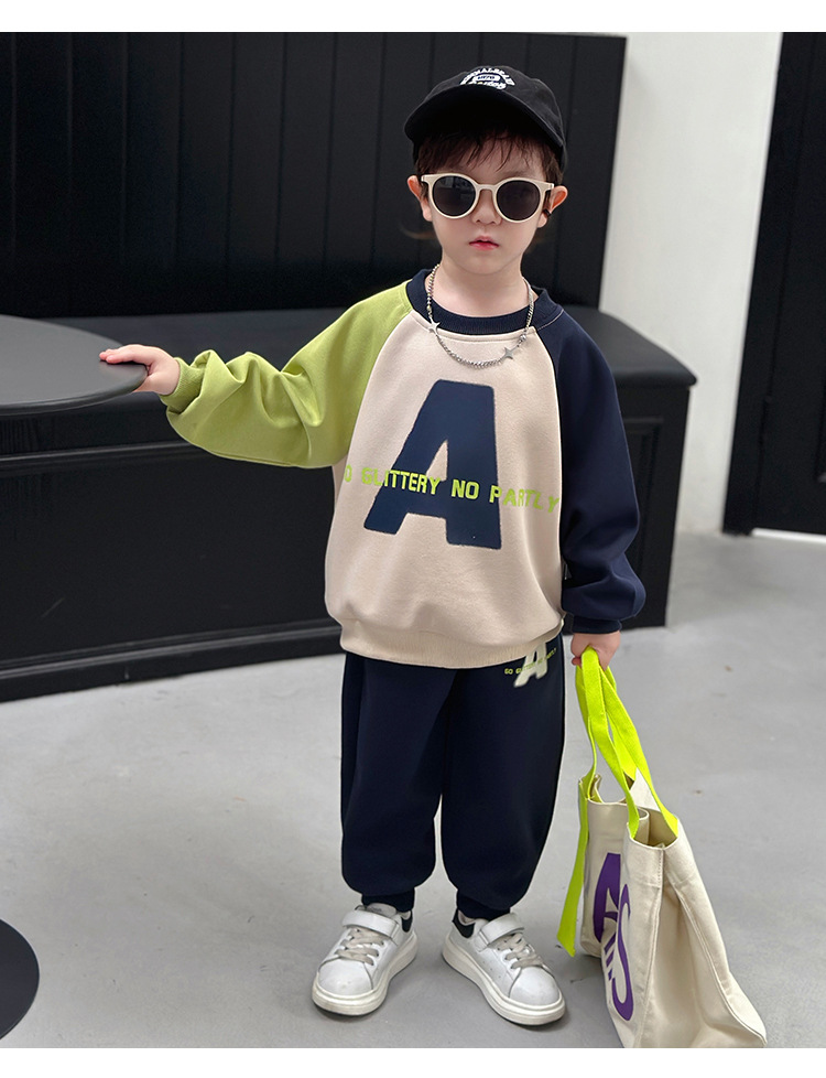 Dětské oblečení Malé a střední děti, ležérní volný módní top s písmeny, módní sada dvou sad_voghion.com