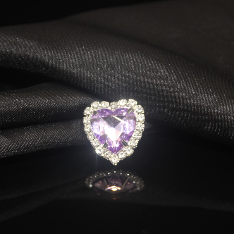 40g Weight Crystal buckle Jewelry Making Type 18 * 20mm Jewelry Making Size Rhinestones Inlay Material DIY Jewelry Accessories Classification 10 PCS/Package Quantity Metal Material Heart Shape Pattern Polished Finish Plating, Inlay Design IG Style, Shiny Style 10 PCS/Package 18 * 20mm Metal Rhinestones Heart Shape Polished Crystal Buckle 8