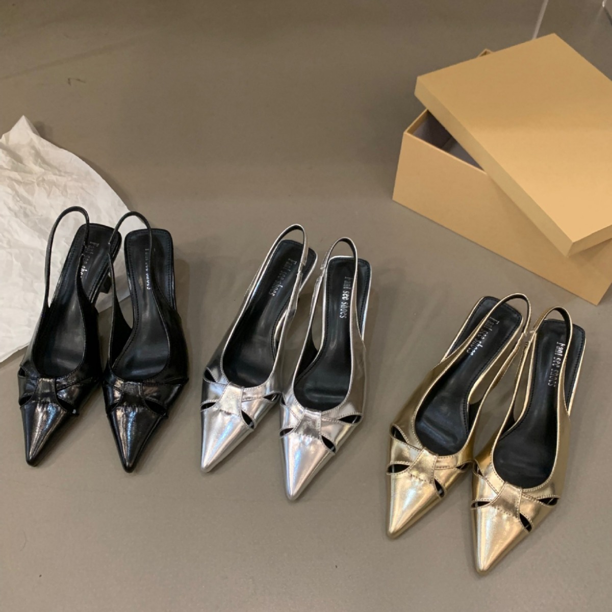 French style lady black stiletto toe sandals 2024 new summer sequined pointed toe silver shoes_voghion.com