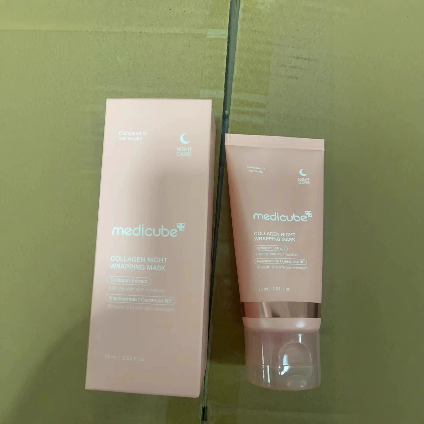 Medicube Collagen Overnight Pack пилинг-маска с коллагеном