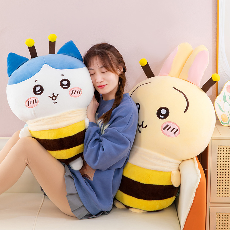 创意卡通小蜜蜂吉伊卡哇玩偶抱枕chiikawa小八乌萨奇毛绒公仔礼物|undefined