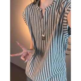 鱼骨纹领条纹背心男2026夏季新款宽松美式休闲坎肩无袖恤上衣潮