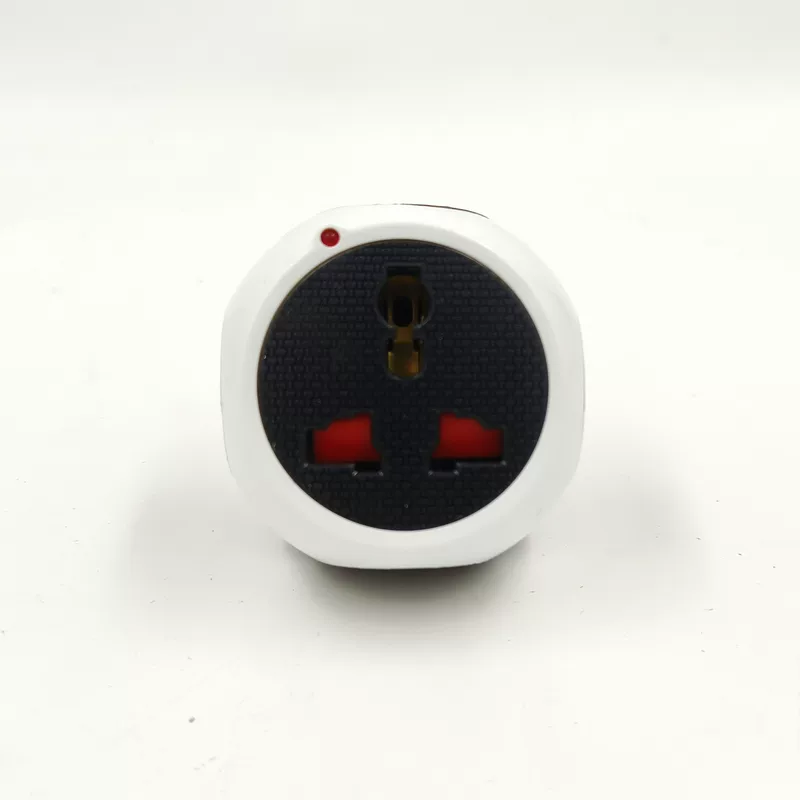 British socket 1901 European standard conversion plug protection household multi-function jack power plug with light two round plugs
