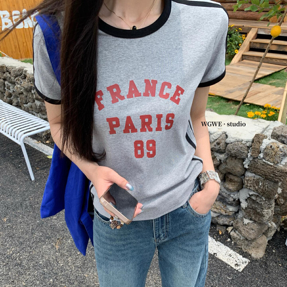 WGWE raya reductor de edad con letras impresas en contraste borde de color estilo universitario cuello redondo pequeño delgado camiseta de manga corta W5412