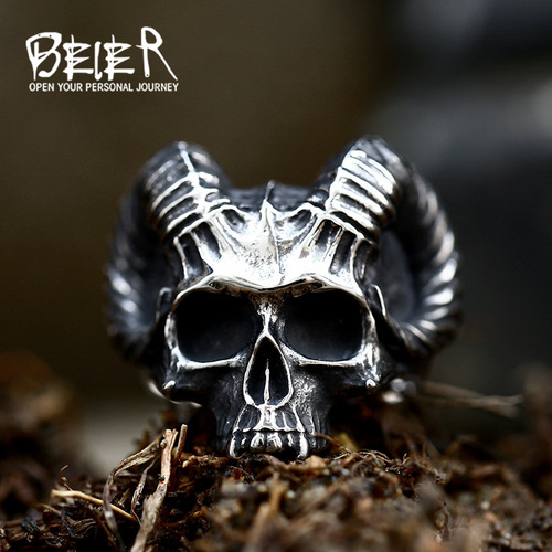 beier new retro stainless steel horn skull ring European and American punk style titanium steel men's ring jewelry