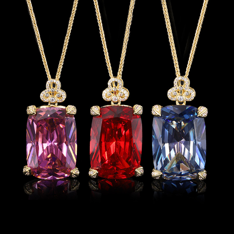 2024 Nuevo producto Zhuang Shengsheng Jewelry Fondo de cobre chapado en oro Moda de imitación de color tesoro generoso diamante collar colgante de oro 20*28