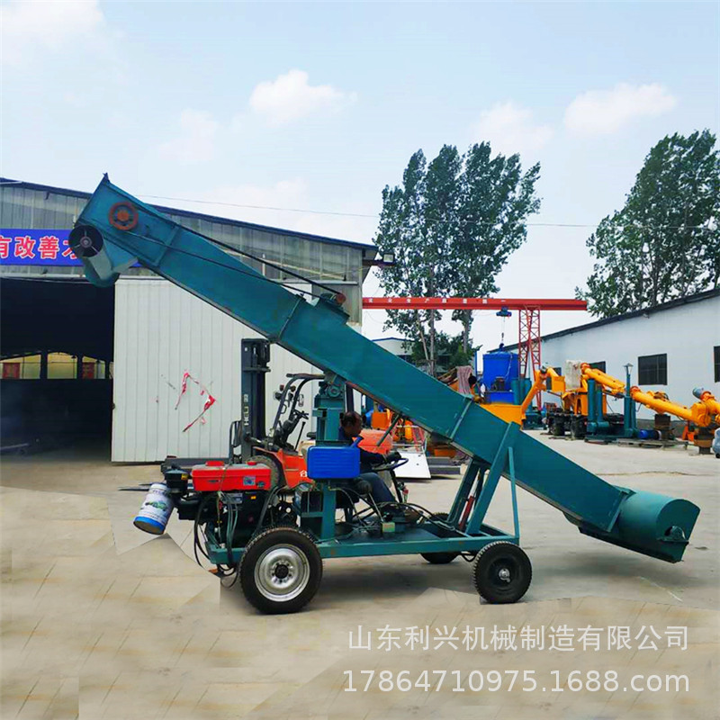 马路晒场自动化装车装袋输送机 自走式扒谷机 山东销售流动收粮机