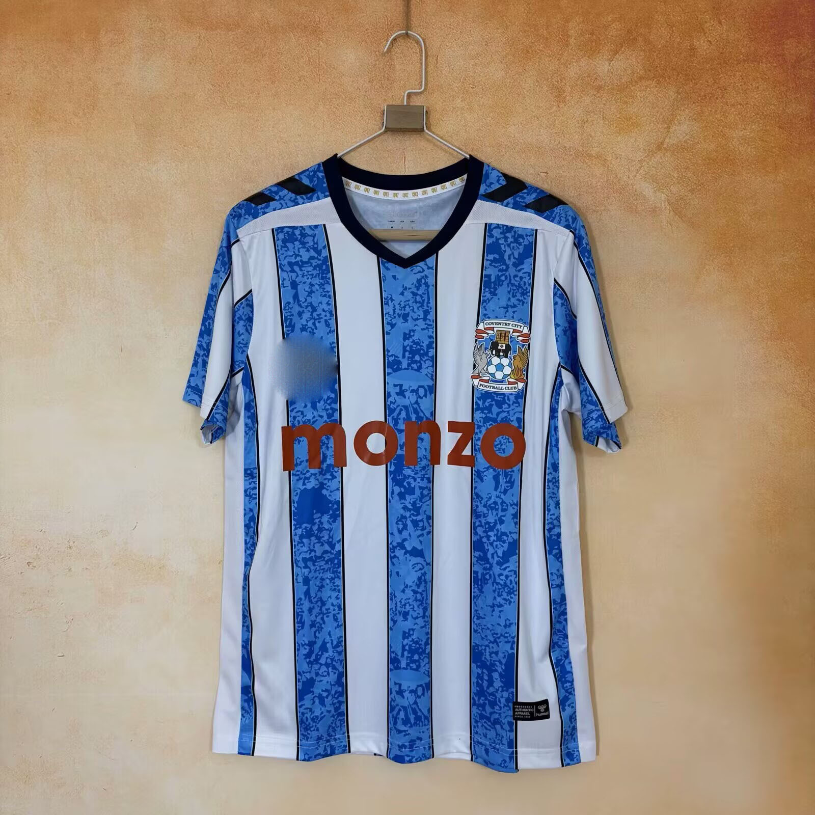 Al por mayor 2627 misceláneos Inter Real Madrid Manchester United uniformes de entrenamiento flamenco con el mismo número de impresión de un agente