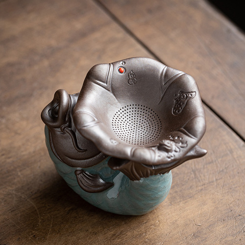 Creative integrated tea strainer, tea drain stand, tea separator, tea filter, tea water separation, tea set accessories, tea pet ornaments