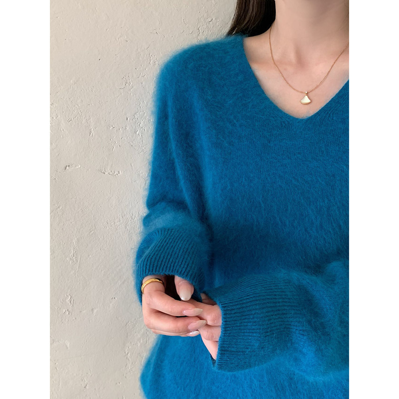 【Soft Weave】Heavyweight Brushed 28-Count Mulberry Silk Cashmere V-Neck Knitted Sweater for Women, Autumn/Winter 26 Brushed Sweater 【Soft Weave】Heavyweight Brushed 28-Count Mulberry Silk Cashmere V-Neck Knitted Sweater for Women, Autumn/Winter 26 Brushed Sweater