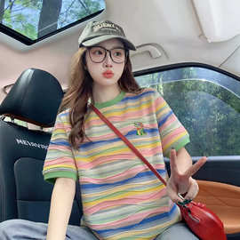 美式复古彩色条纹短袖T恤女夏季2026新款宽松减龄多巴胺穿搭上衣