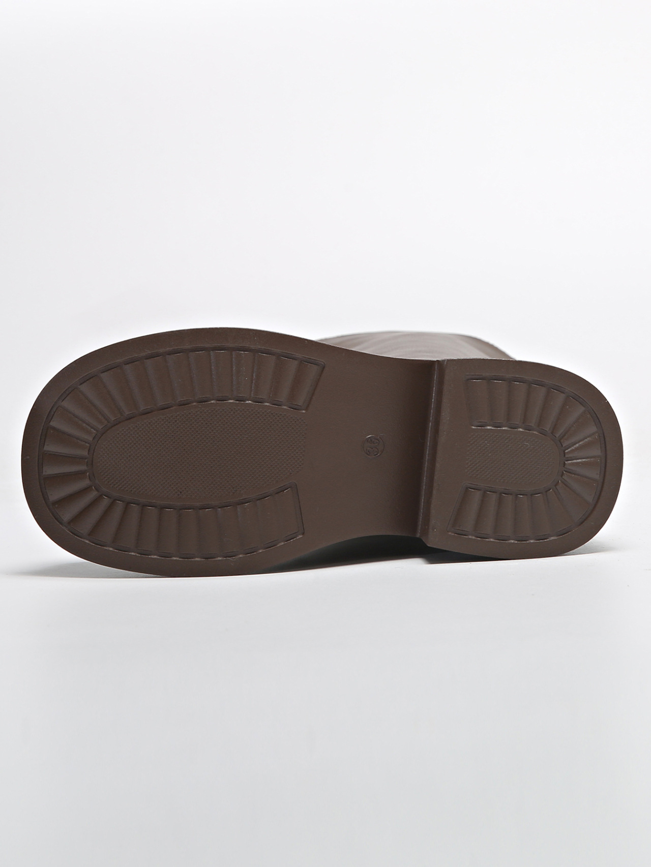 Collection Automne-Hiver 2025 : Bottes hautes pour femmes, bout rond, talons tendance, fermeture éclair au dos, style rétro_voghion.com