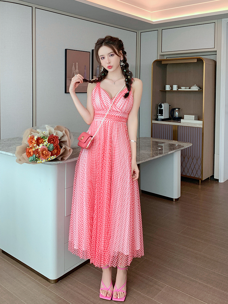 Váy maxi cổ chữ V chấm bi lưới xếp ly cạp cao tay địu — Màu đỏ