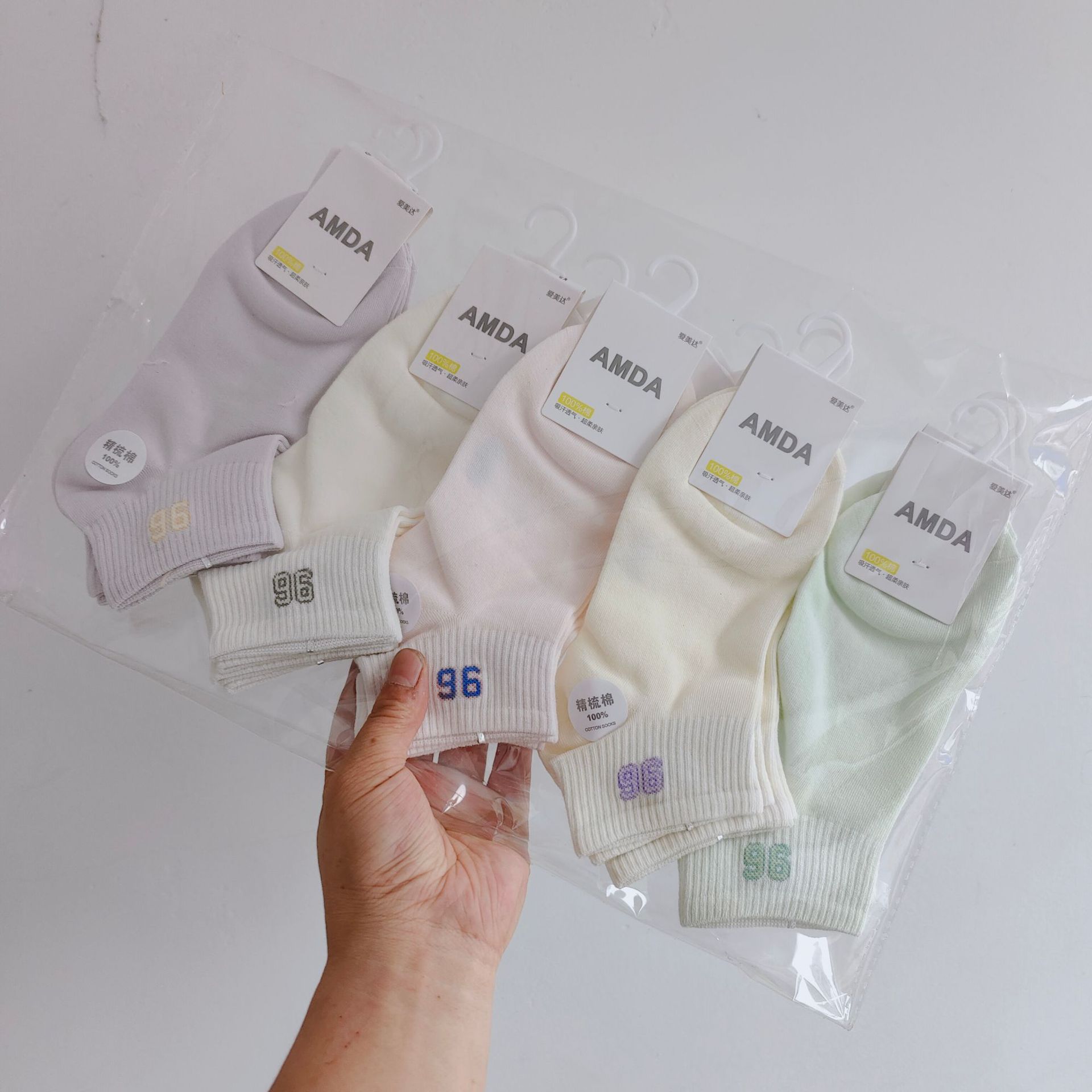 Aimida primavera y verano de las mujeres de algodón fino corto deportes barco Calcetines de moda fresco cómodo sudor-absorbente transpirable rayas finas