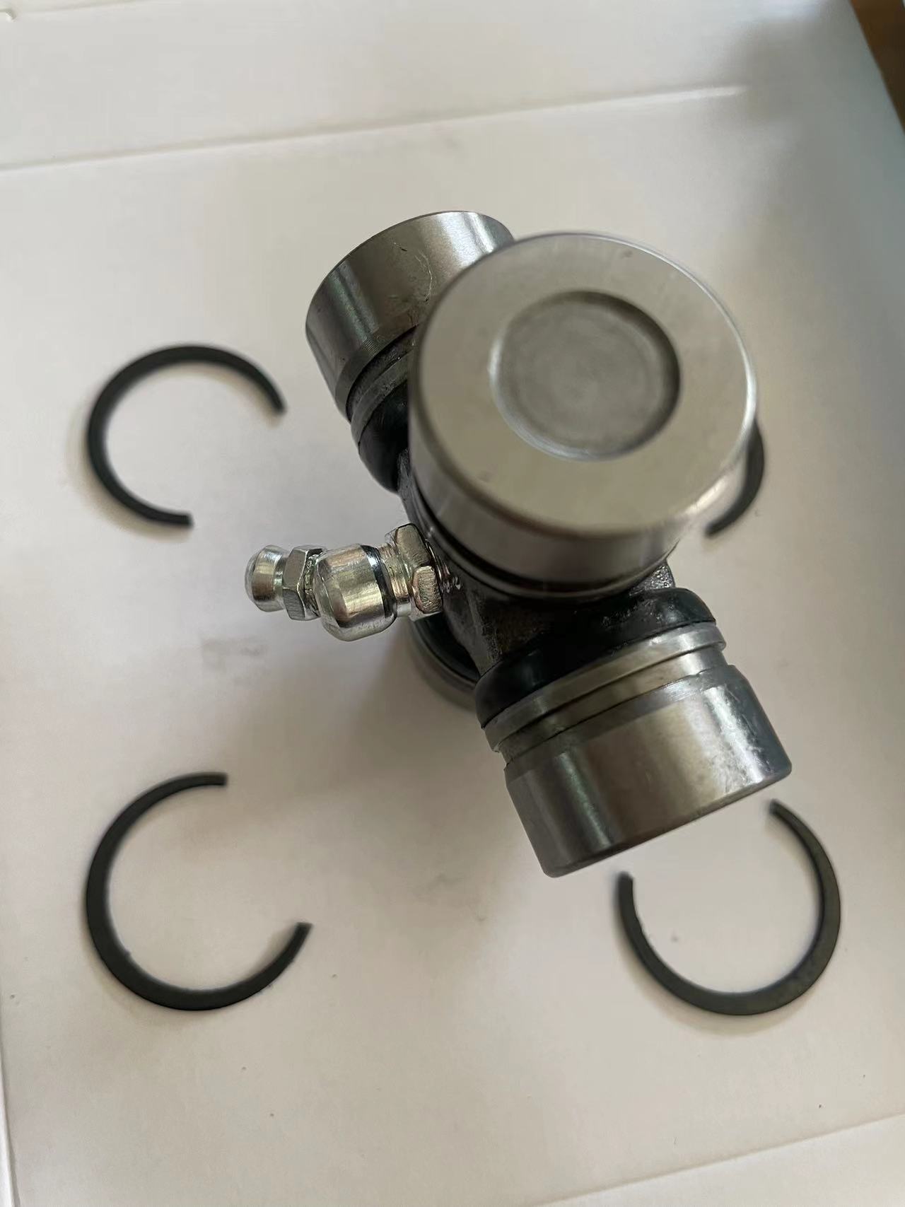 U-joint of universal joint front drive shaft 2202015 2203703 3235500 3235616 3260104