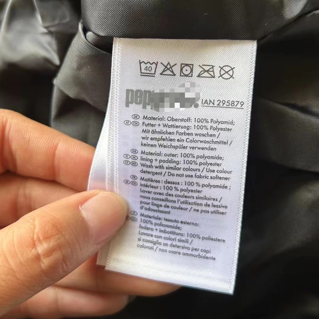 Abrigo de algodón acolchado para niños 23 Invierno nuevo europeo y americano original marca chicos medio y grande abrigo de algodón acolchado para niños al por mayor