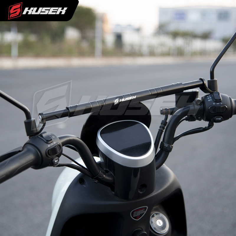 La cabeza de la motocicleta eléctrica de Coolseck refuerza el marco de expansión de aleación de aluminio barra de equilibrio base de espejo refuerza el soporte anti-oscillación