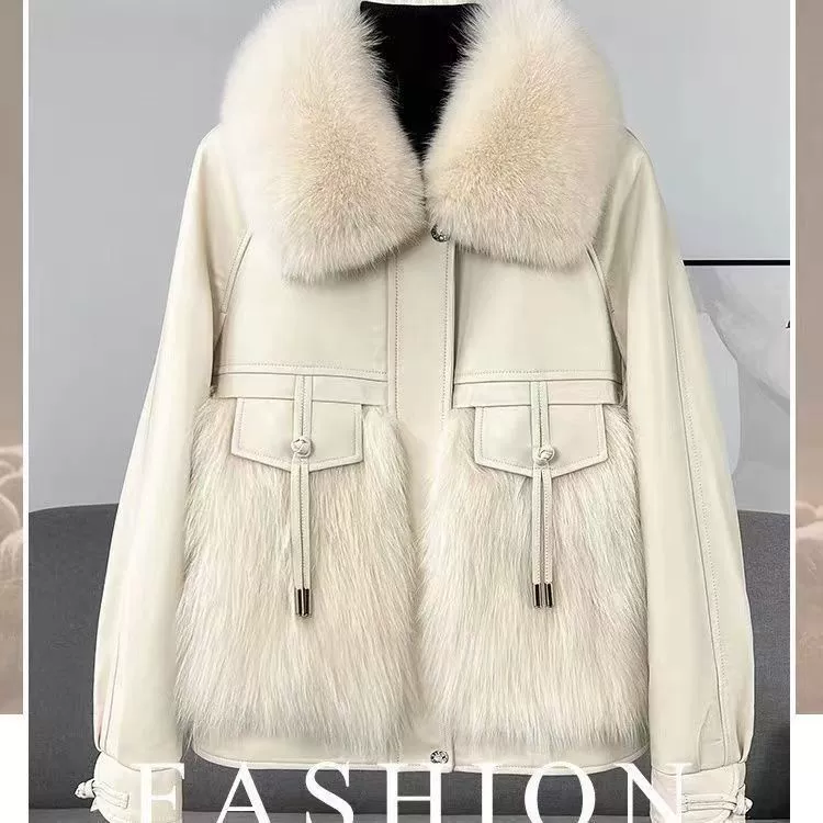 Demi-season lightweight short jacket with down