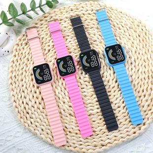 �F؛�¿�W���r�г����ʺ电�@LEDС���K��ӱ�����������\����