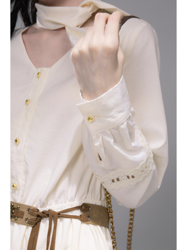 COTRE 「城市游牧风」芙蓉杏白 衬衫花苞连衣裙+波嬉风手工马甲|undefined